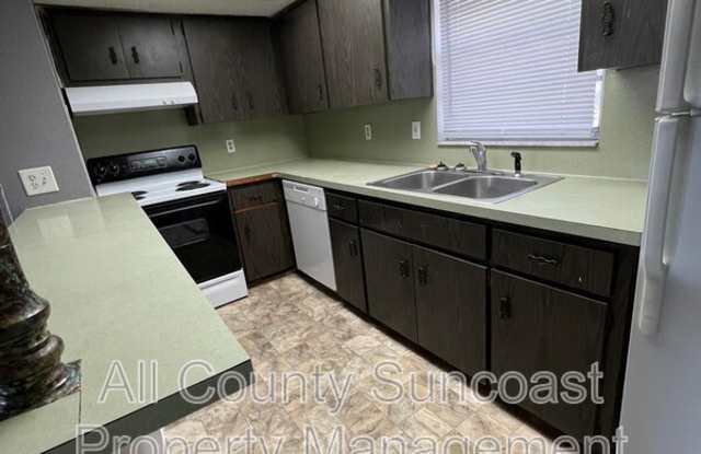 471 76th Ave N #3, Gallery 2