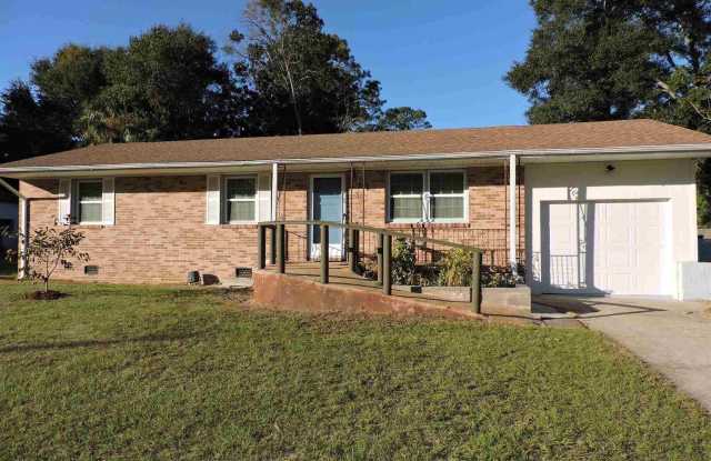 146 Drew Cir - 146 Drew Circle, Pensacola, FL 32503