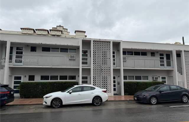 100 Madeira Ave photos photos