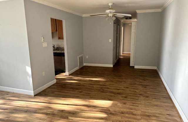 5600 BLOOMFIELD Drive Gallery 1