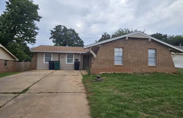 3213 SE 51st St photos photos