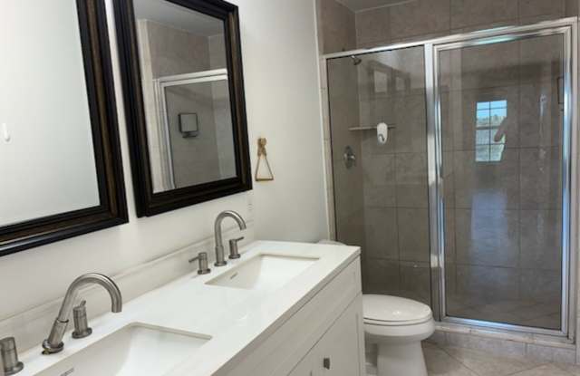 roman plaza photos photos