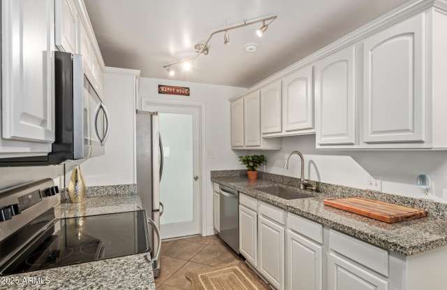 3232 E CYPRESS Street photos photos