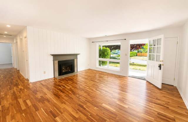 3Bd/1Ba Bellevue Home photos photos