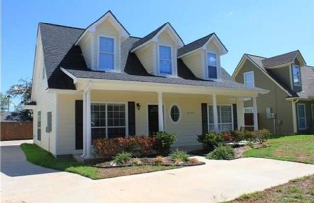 3707 Holick photos photos