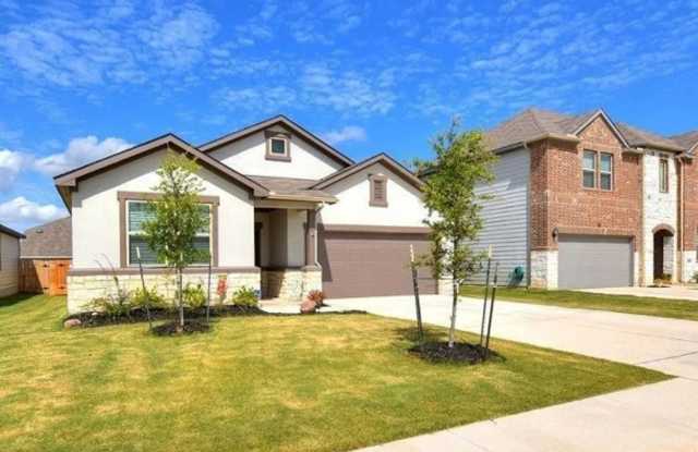 A Comfort Single Story 3 Bedrooms 2 Bathroom home for rent in the center of Liberty Hill, Texas! photos photos