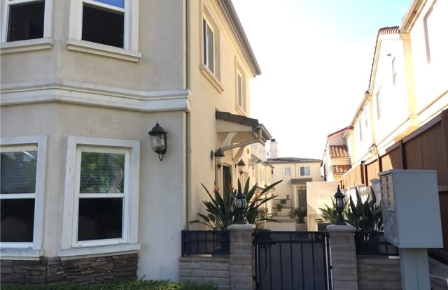 785 S Marengo Avenue - 785 S Marengo Ave, Pasadena, CA 91105