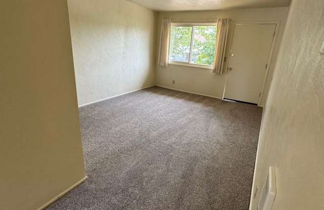 1-Bedroom 1-Bathroom apartment in Eugene Gallery 3