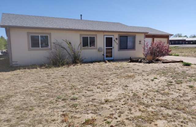 Quaint 3 bedroom Ranch Style Home Available! - 4520 Eastcrest Circle East, Colorado Springs, CO 80916