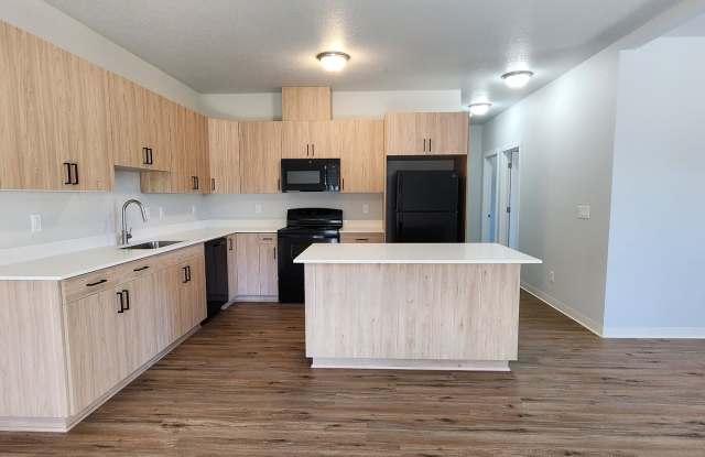 FREE RENT - Beautiful New Construction in McMinnville photos photos