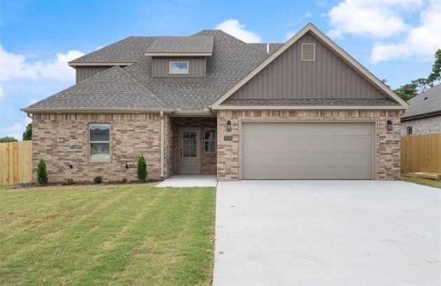 7101  SW Basswood  AVE - 7101 Southwest Basswood Avenue, Benton County, AR 72713