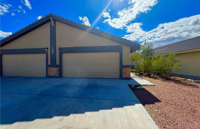 2541 E AMBUSH Gallery 1