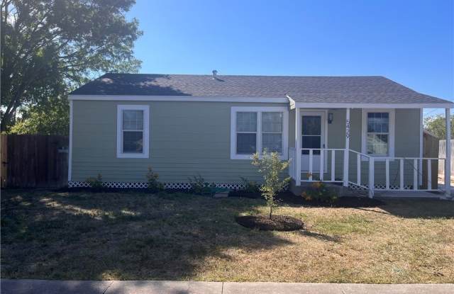 5429 Bonham Street - 5429 Bonham Street, Corpus Christi, TX 78415