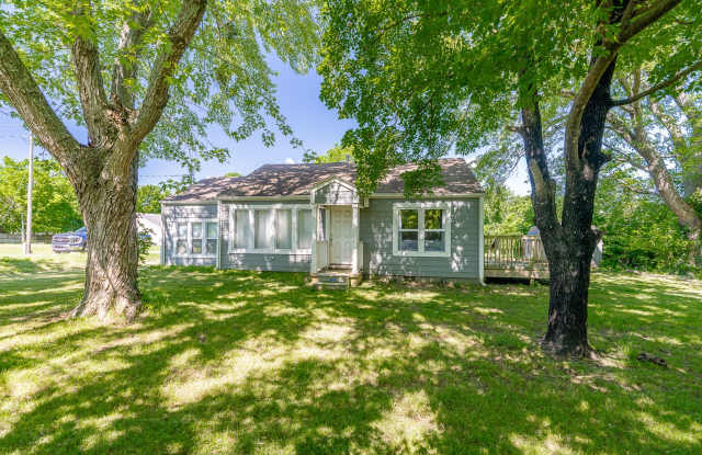 Fully Updated South Fay Home Near I-49! MUST SEE! photos photos