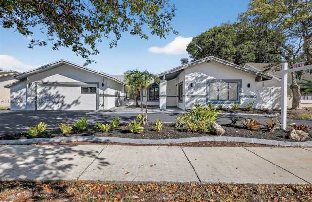 20615 NE 9th Ct photos photos