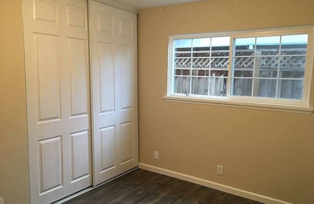5579 Dent Avenue Gallery 3