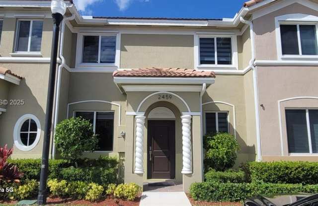 2459 SE 10th St photos photos