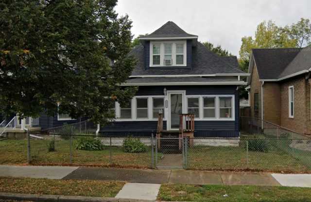 1523 Poplar ST photos photos