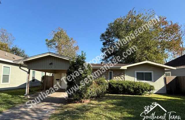 4455 S 5th Street - 4455 South 5th Street, Beaumont, TX 77705