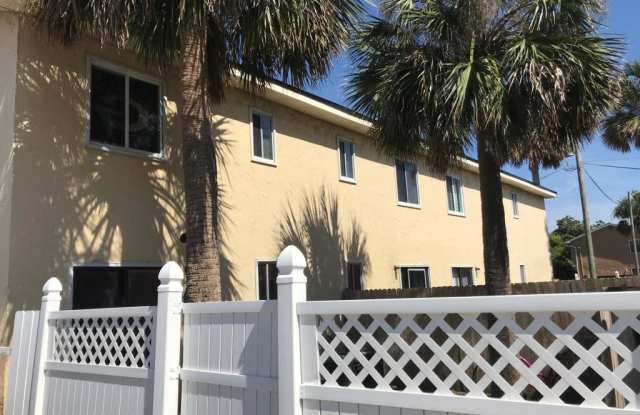 402 S 14TH ST S - 402 14th Ave S, Jacksonville Beach, FL 32250
