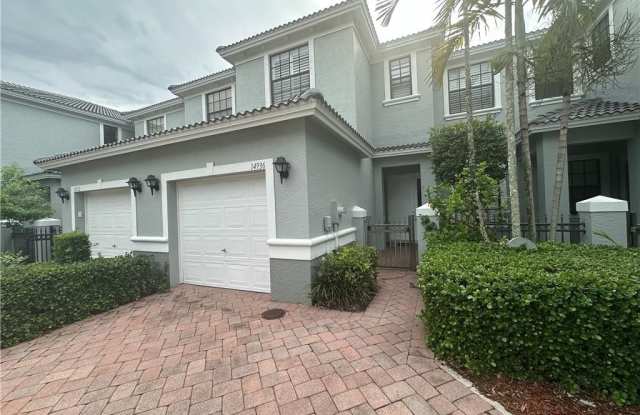 14936 Summit Place photos photos