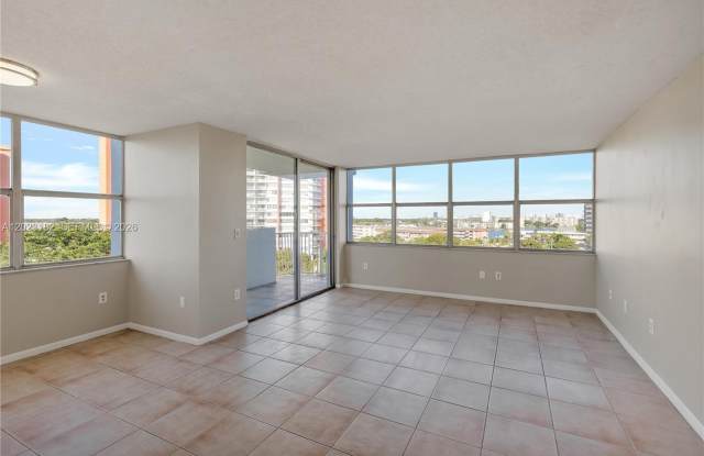 1300 NE Miami Gardens Dr photos photos