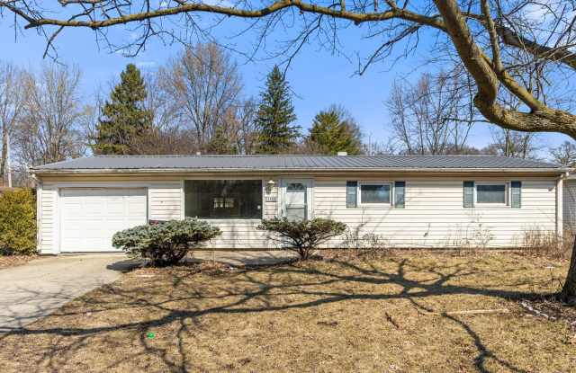 Updated 3-Bedroom House photos photos