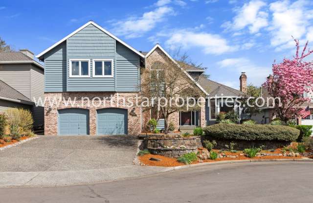 Westlake Traditional - 13330 Hidden Bay Court, Lake Oswego, OR 97035