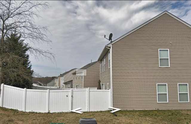 805 Old Forester Lane Gallery 2