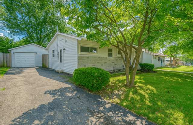 4186 Mapleleaf Dr photos photos