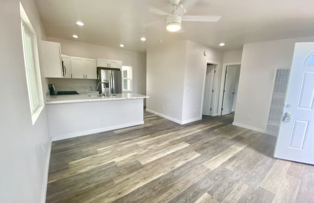 5290 Manhasset Dr - 5290 Manhasset Drive, San Diego, CA 92115