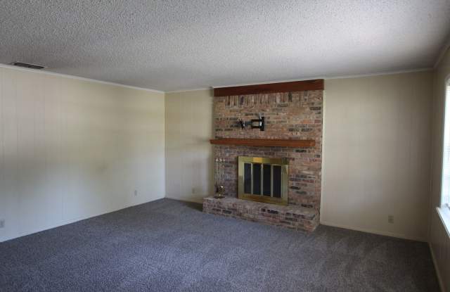Beautiful 3 bedroom 2 bath in Tyler! Gallery 4