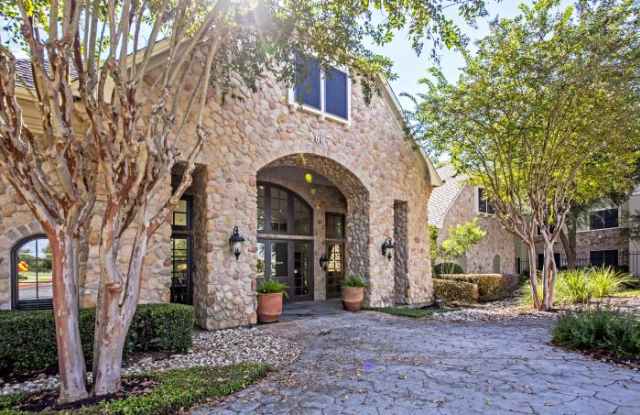 6608 Brodie Ln Gallery 4