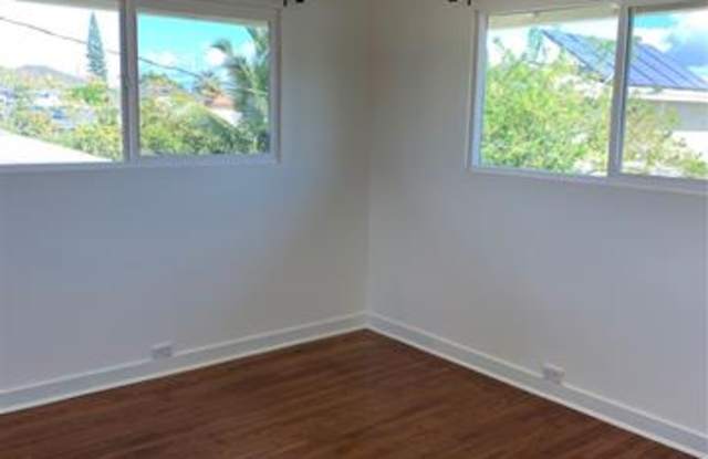 610 Oneawa Street Gallery 2