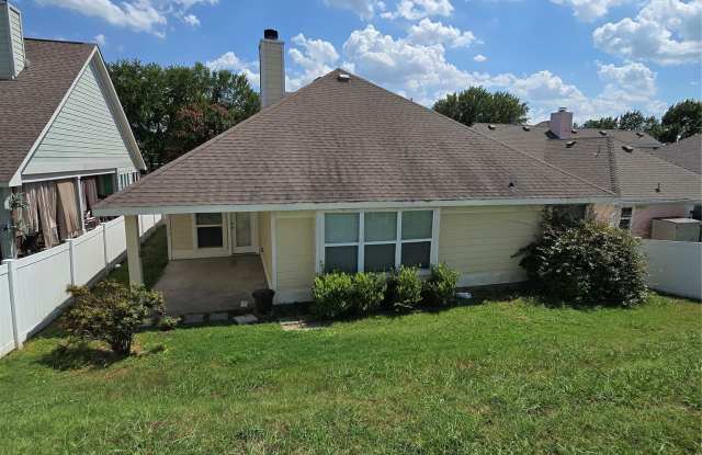 2410 Parkview Drive Gallery 4