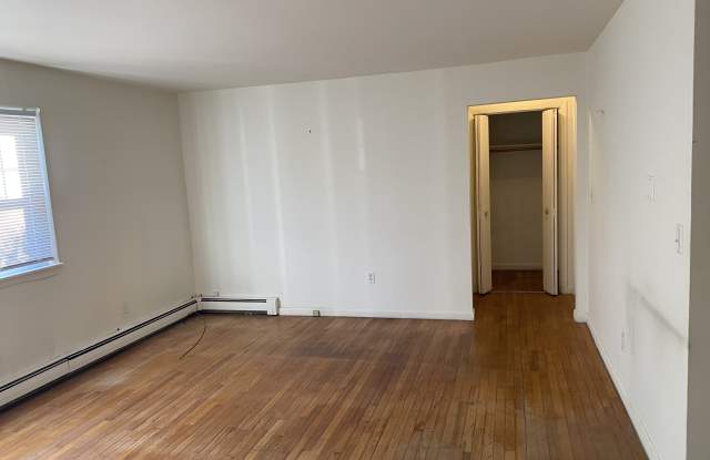 136 North Chestnut Street Gallery 4