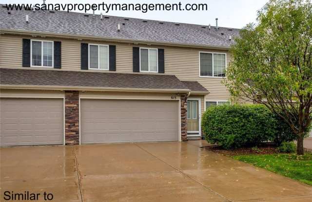 Spacious 2-Bedroom Townhome in Prime West Des Moines Location! photos photos Spacious 2-Bedroom Townhome in Prime West Des Moines Location! photos photos