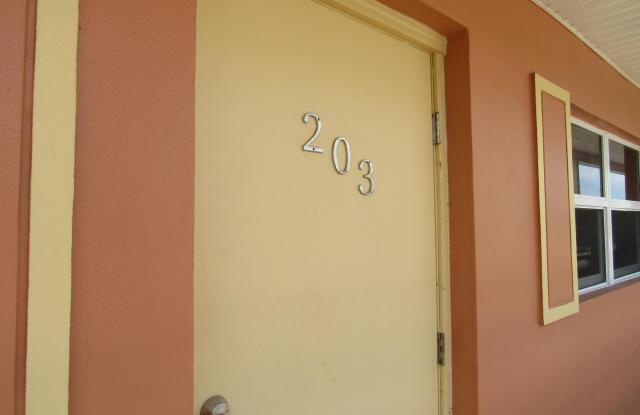 400 Catalina Road Gallery 2