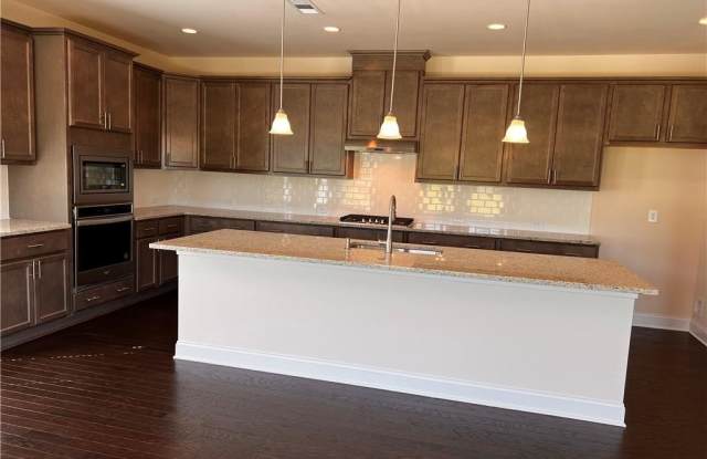 3755 Crestland Lane Gallery 3