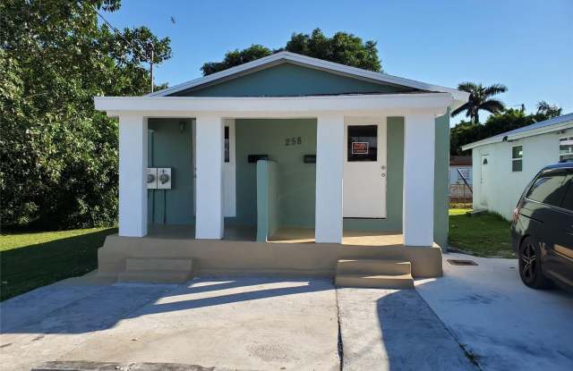 258 Adams Place Gallery 2