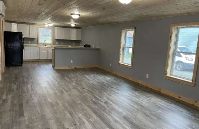 13 Depot Street - 1 - 13 Depot Street, Canaan, NH 03741