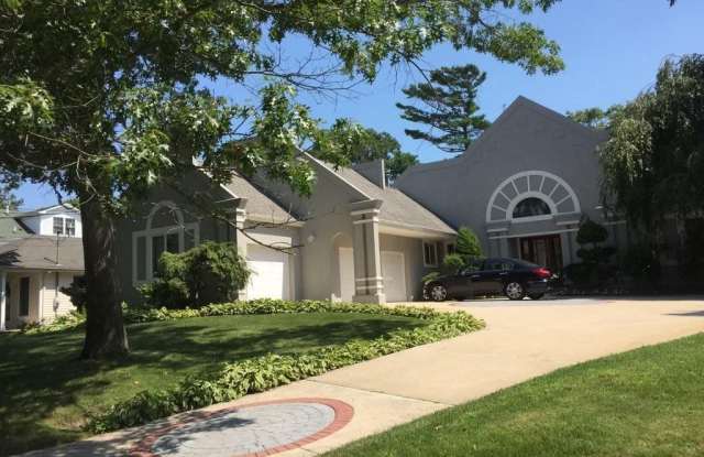 323 South Boulevard - 323 South Boulevard, Spring Lake, NJ 07762