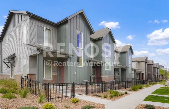 Stunning Brand New Townhouse in Castle Pines! photos photos