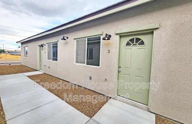 1340 Arrowhead Street - 3 Gallery 1