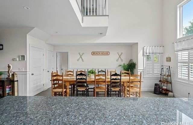674 Ocean Breeze Gallery 4
