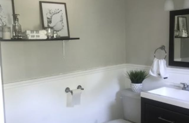5107 Ivanhoe - 5107 Ivanhoe Avenue, Baltimore, MD 21212