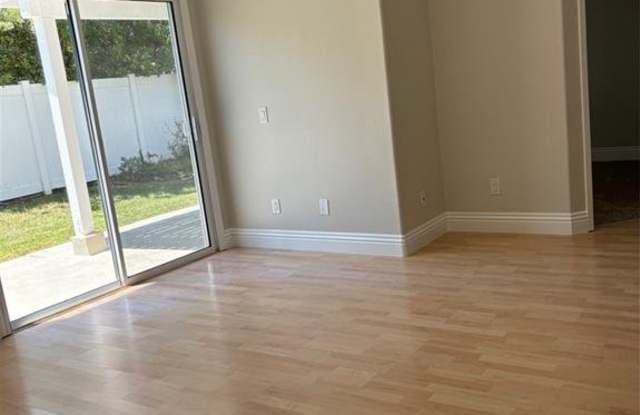 20 Montgomery - 20 Montgomery, Mission Viejo, CA 92692