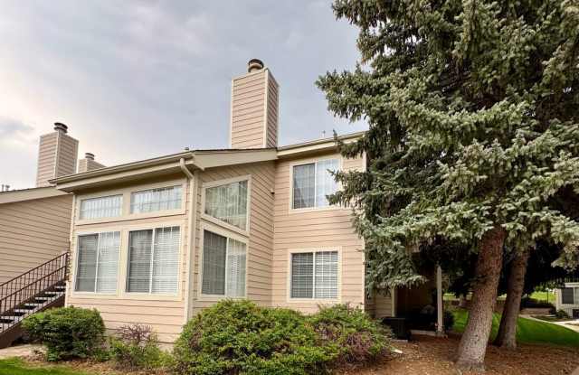 2 Bedroom 1 Bath In Aurora Available NOW!! photos photos