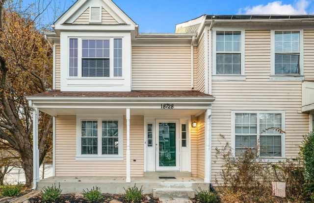 Gorgeous End Unit townhouse with WATER VIEWS ready mid August! photos photos