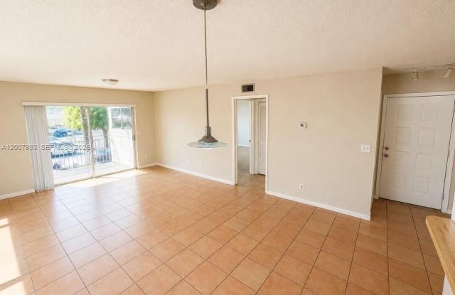 11251 SW 13th St photos photos